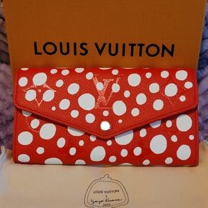 Louis Vuitton Kusama Sarah Wallet 2023 Red Giant Flower Monogram New, Box, Tags